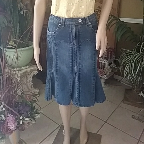 tulip denim skirt